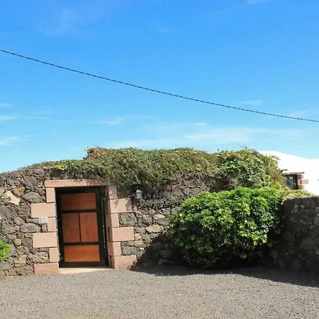 Holiday home Casa Daniela En *
