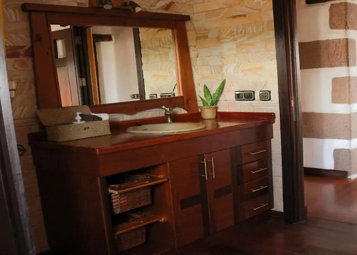 Casa Daniela En * Ла-Асомада